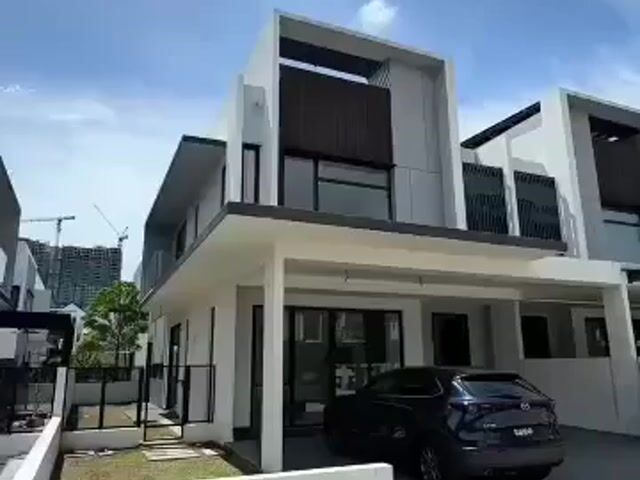 Video Image 1