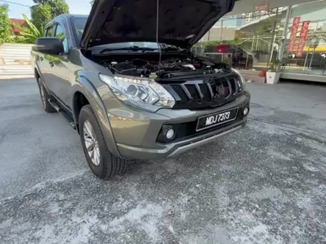2015 Mitsubishi Triton 2.5 (A) VGT 4x4 Adventure  - 1