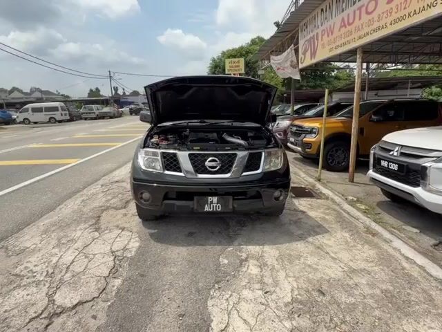 NISSAN NAVARA 2.5(A) COMFORT D-4D DCI 4X2 pickups - 1