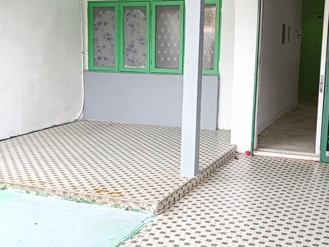 Video Image 1