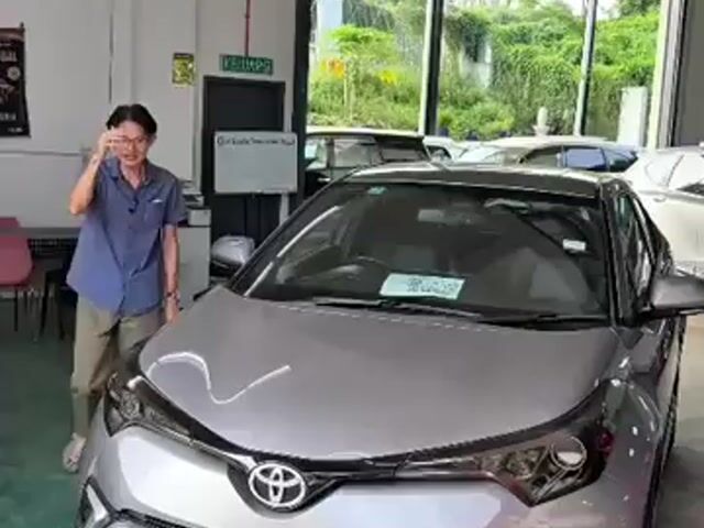 2019 Toyota C-HR 1.8 (A) - 1