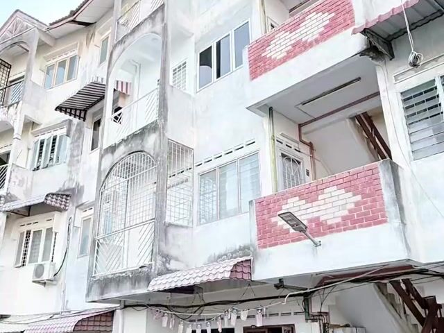 Video Image 1