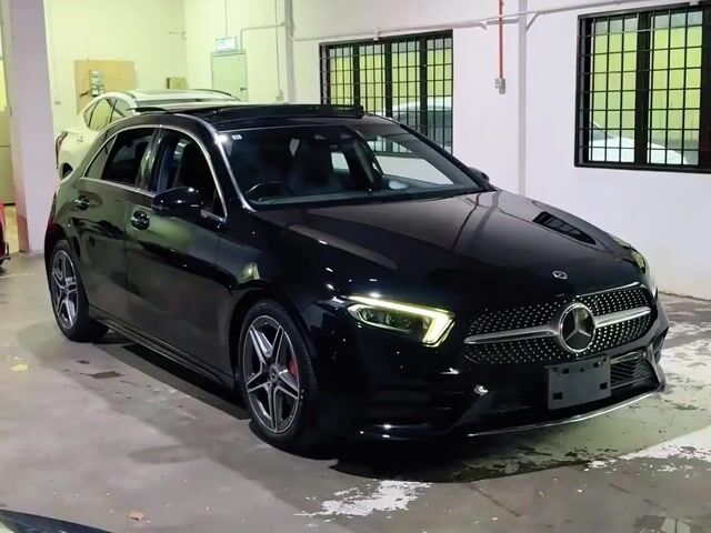 21 Mercedes Benz A180 HB 1.3 AMG SUNROOF SPORTSEAT - 1