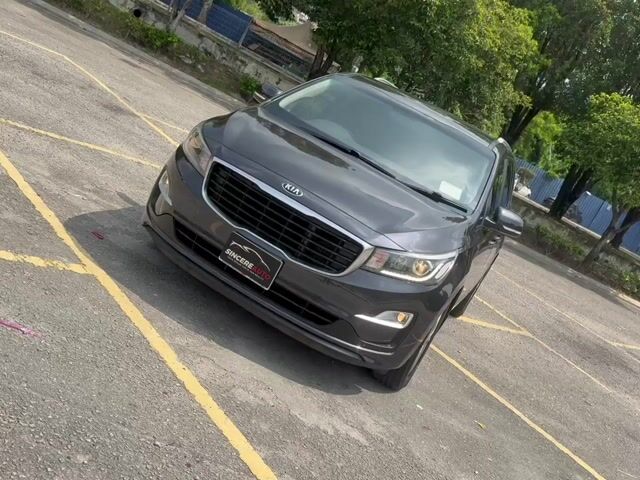 Kia GRAND CARNIVAL 2.2 LX CRDi/F.S.R/MIL ONLY 83K - 1