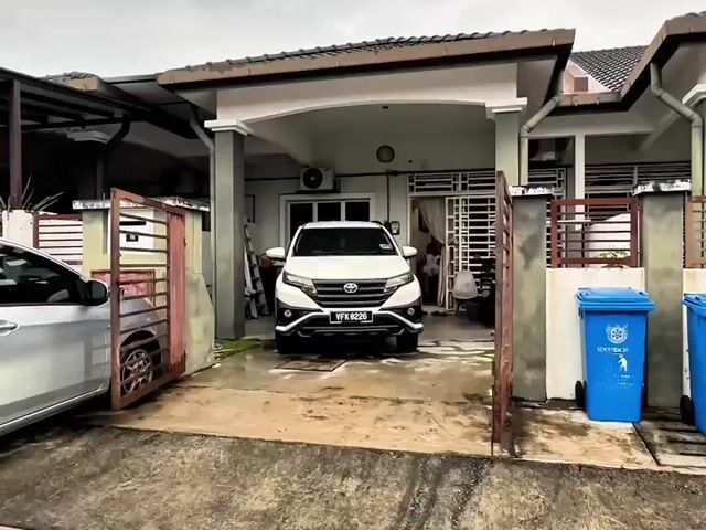 Video Image 1