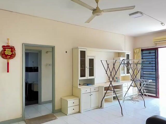 Video Image 1