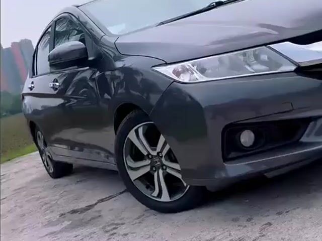 2015 Honda CITY 1.5 V GM6 (A) BLACKLIST LOW DESOSI - 1
