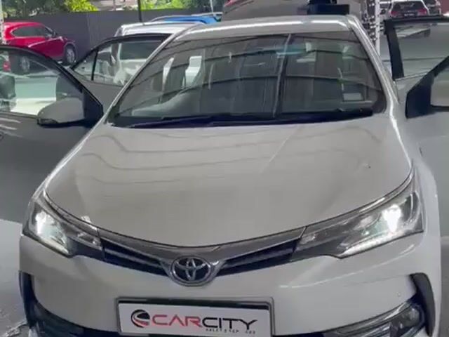 2018 Toyota COROLLA ALTIS 2.0 V 70KM FSR WARRANTY - 1