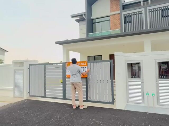 Video Image 1