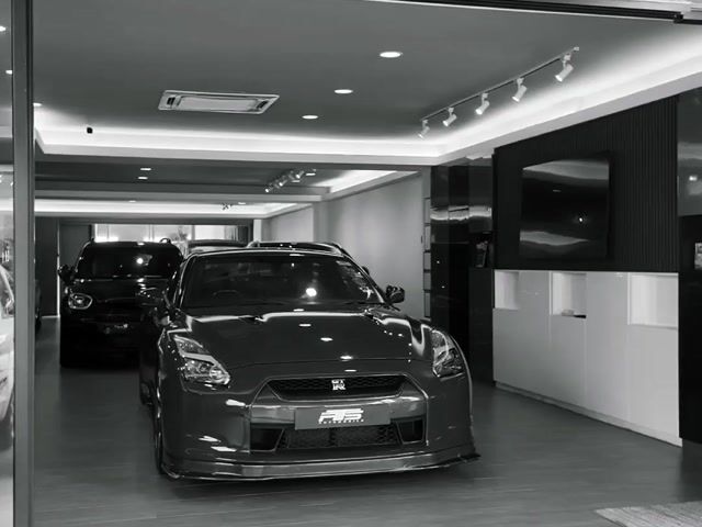 AKRAPOVIC ❗❗❗ 2010 Nissan GT-R 3.8 BLACK EDITION - 1