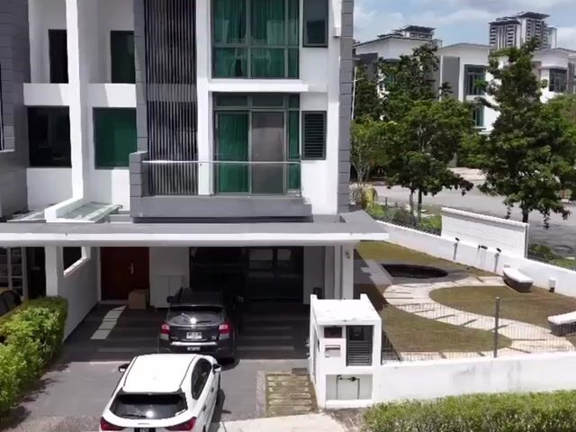 Video Image 1