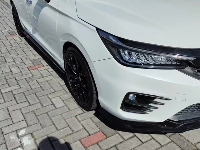 Honda CITY 1.5 V SENSING F/SERVICE UNDER WARRANTY - 1