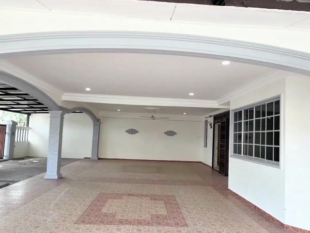 Video Image 1