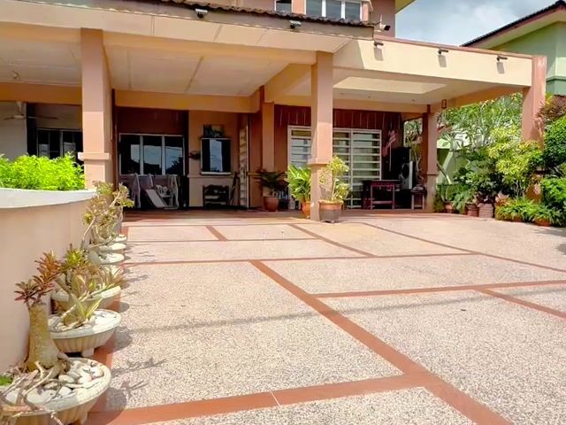Video Image 1