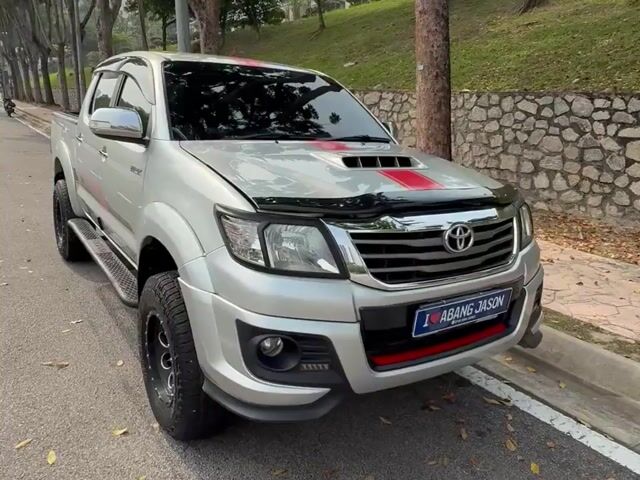 2015 Toyota HILUX 2.5 G TRD SPORTIVO OTR PRICE - 1