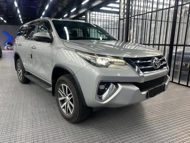 2019 Toyota FORTUNER 2.7 SRZ 4X4 2TR-FE (A) - 1