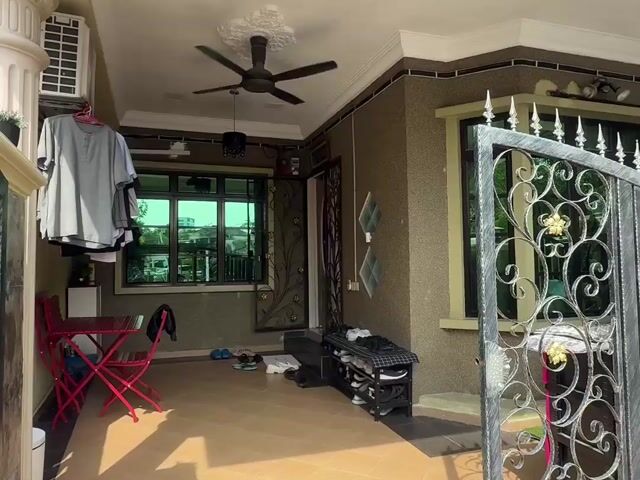Video Image 1