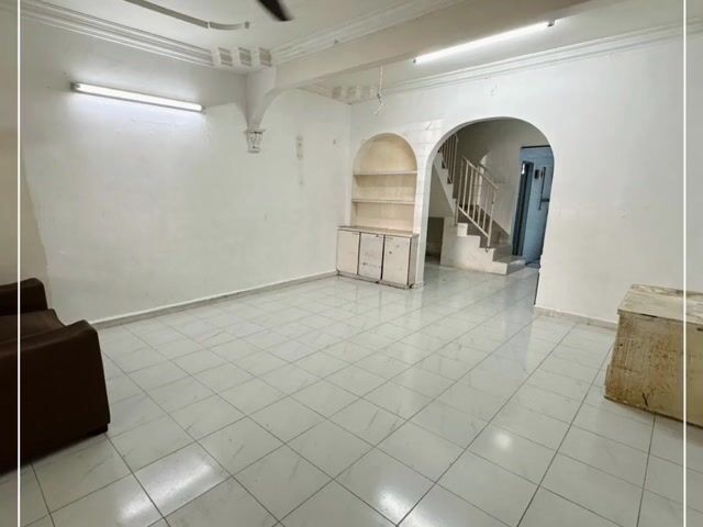 Video Image 1