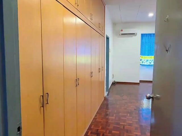 Video Image 1