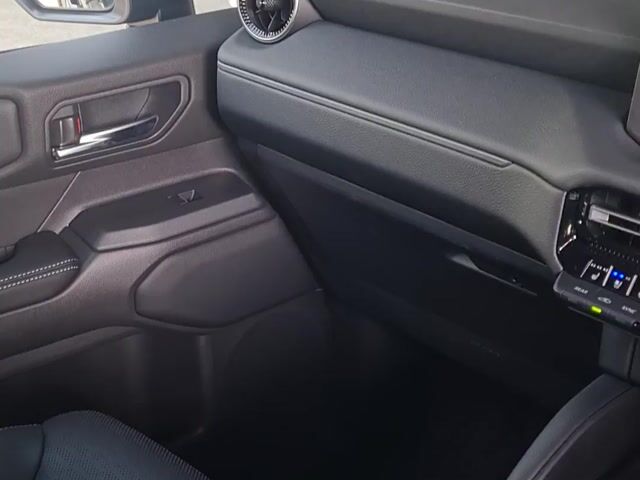 2024 Toyota LANDCRUISER 250 2.7 VX NEW CAR MILEAGE - 1