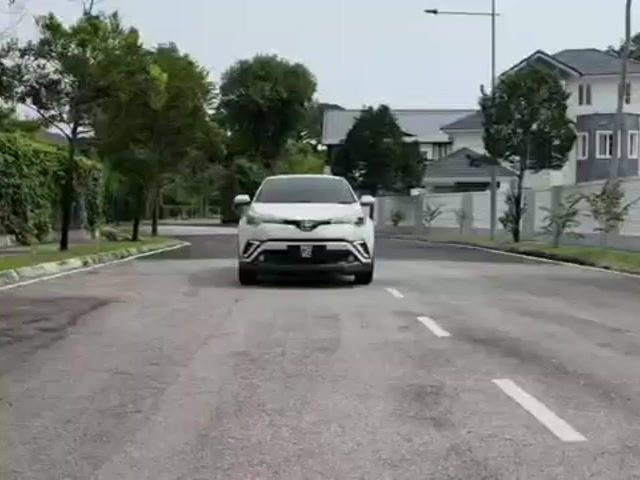MAY 2019 TOYOTA C-HR 1.8 (A) CBU Local 1 Owner - 1
