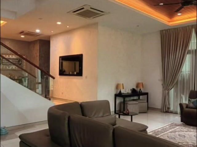 Video Image 1
