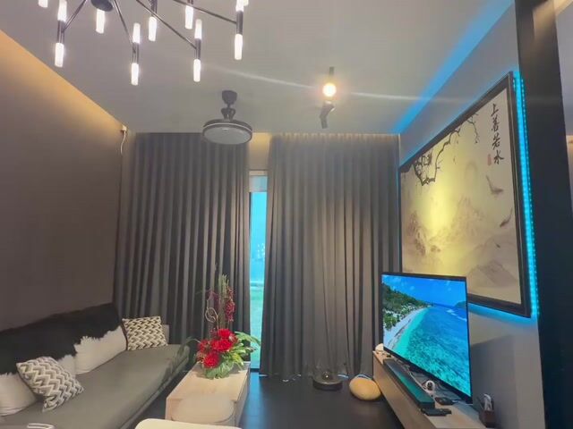Video Image 1