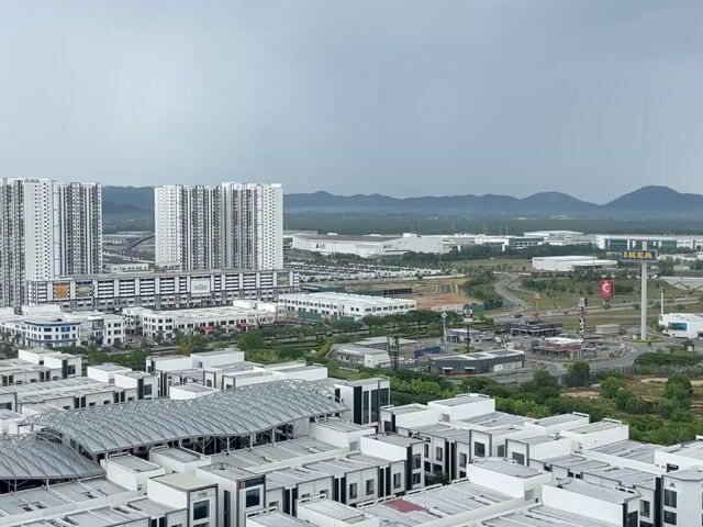 Video Image 1