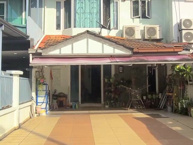 Video Image 1