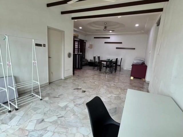 Video Image 1