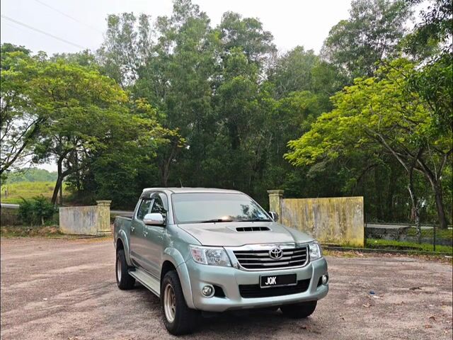 Toyota HILUX 2.5 G VNT (A) CASH & Fu/LOAN - 1