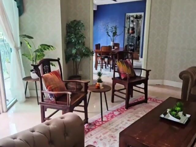 Video Image 1