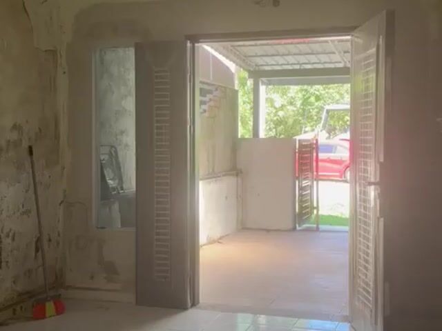 Video Image 1