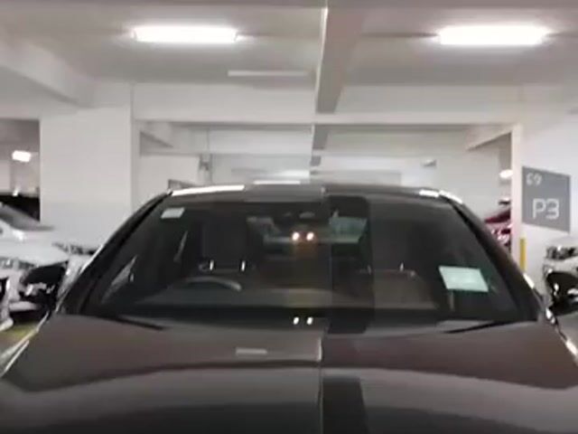 Mercedes Benz E200 2.0 Sport Style Service By C&C - 1