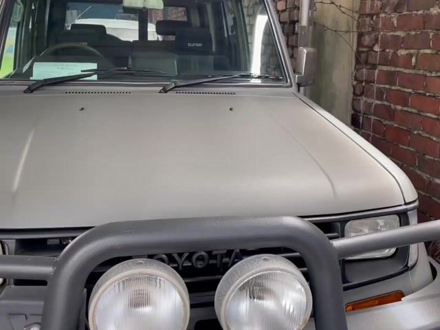 Toyota LANDCRUISER 2.4 II RJ77 (M) Petrol 4X4 - 1