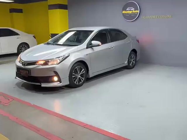 2018 Toyota COROLLA 1.8 ALTIS G FACELIFT Free WRRT - 1