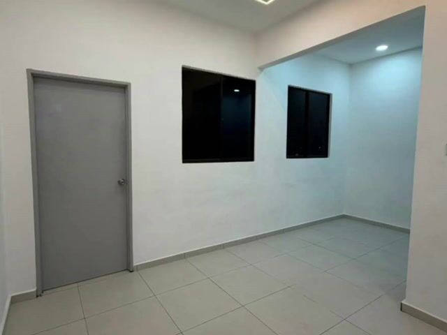 Video Image 1