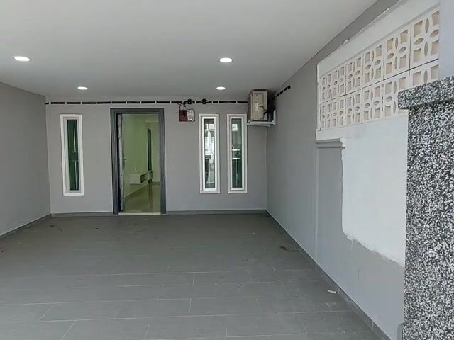 Video Image 1