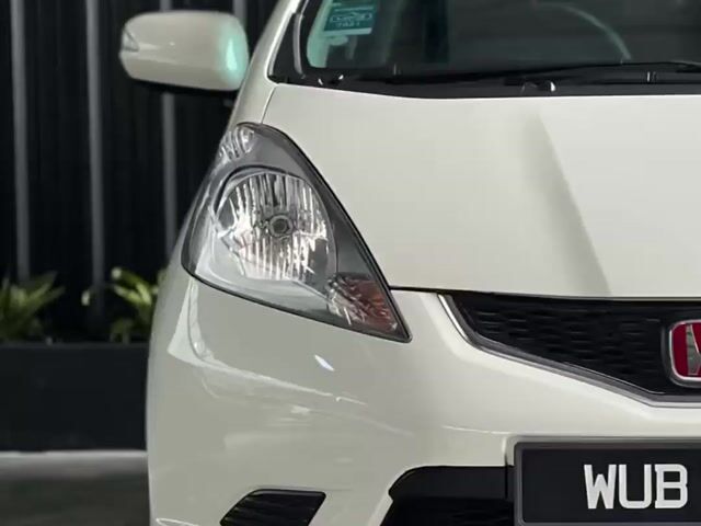 2010 Honda JAZZ 1.5 V (A)Must View - 1
