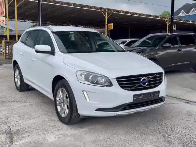 Volvo XC60 2.0 T5 DRIVE E F/lift (A) K/less E/seat - 1