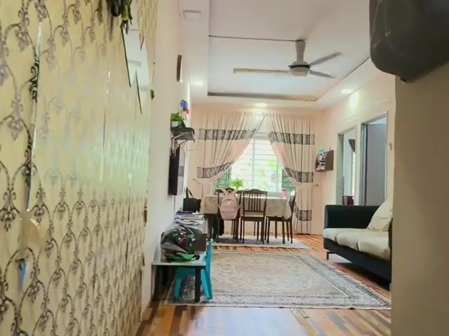 Video Image 1