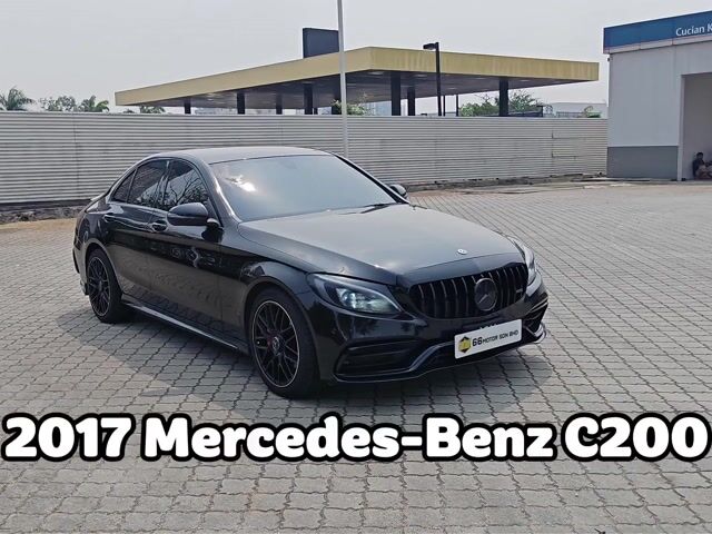 2017 Mercedes Benz C-CLASS 2.0 200 AMG LINE (CKD) - 1
