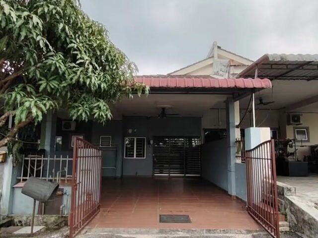 Video Image 1