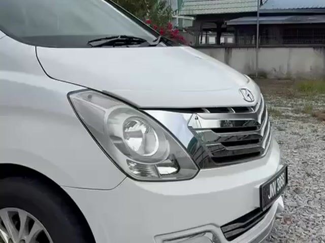 2012 Hyundai GRAND STAREX 2.5 CRDI VGT (A) - 1
