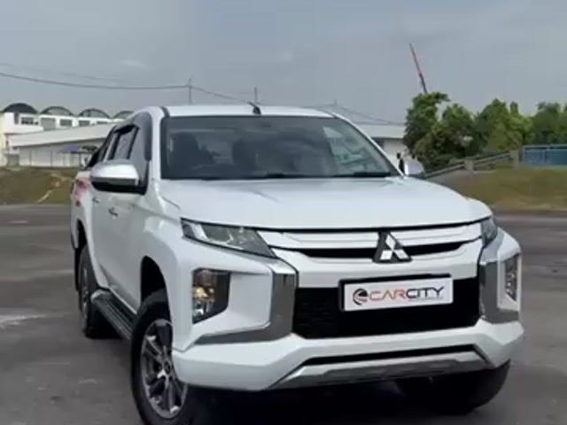 2020 Mitsubishi TRITON 2.4 VGT PREMIUM F/LIFT WRTY - 1