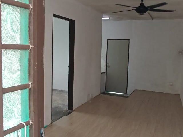 Video Image 1