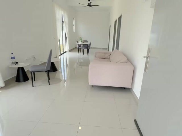 Video Image 1