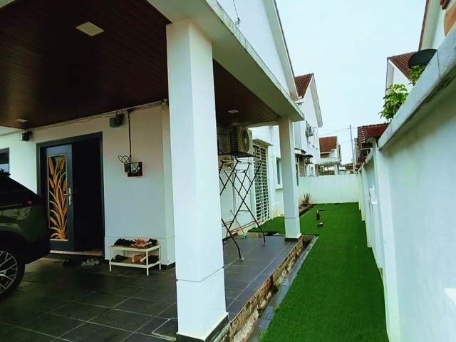 Video Image 1