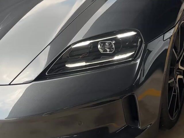 2025 Porsche Taycan Facelift Sedan (A) - 1