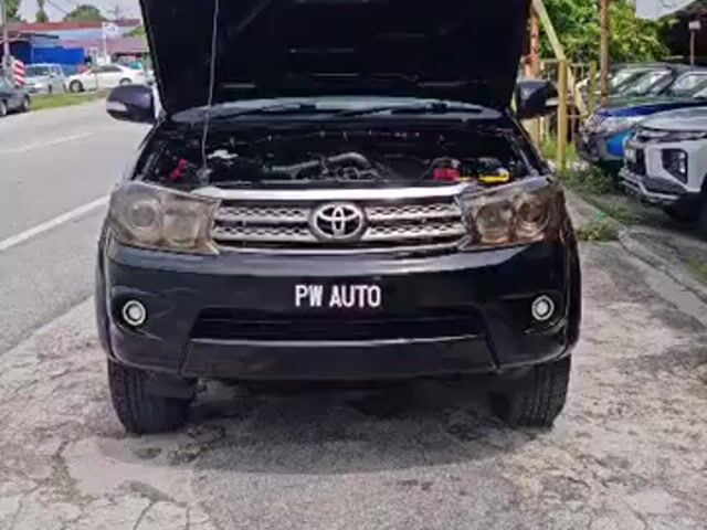 Toyota FORTUNER 2.7(A)V TRD SPORTIVO VVT-i 4X4 SUV - 1